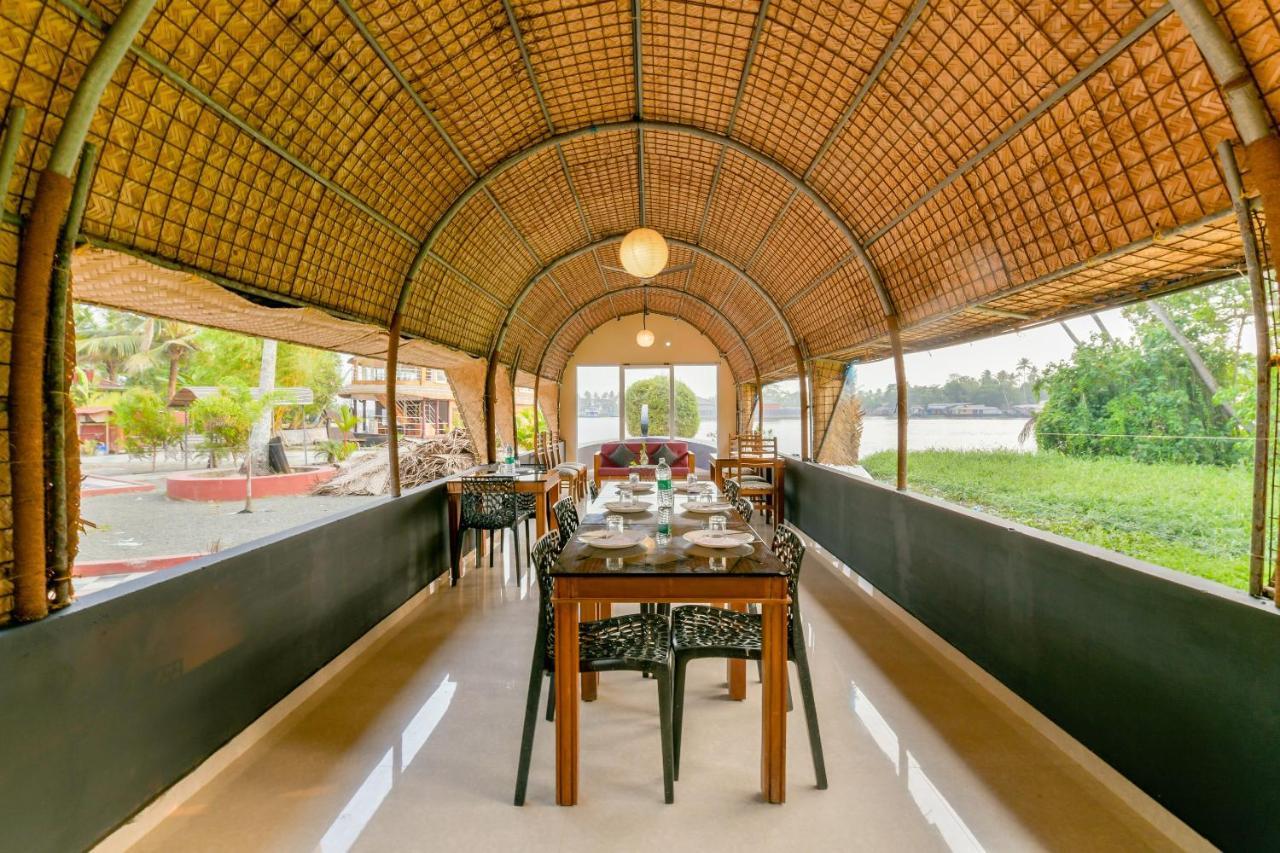 Oyo 5237 Island Lake Resort Alappuzha Ngoại thất bức ảnh